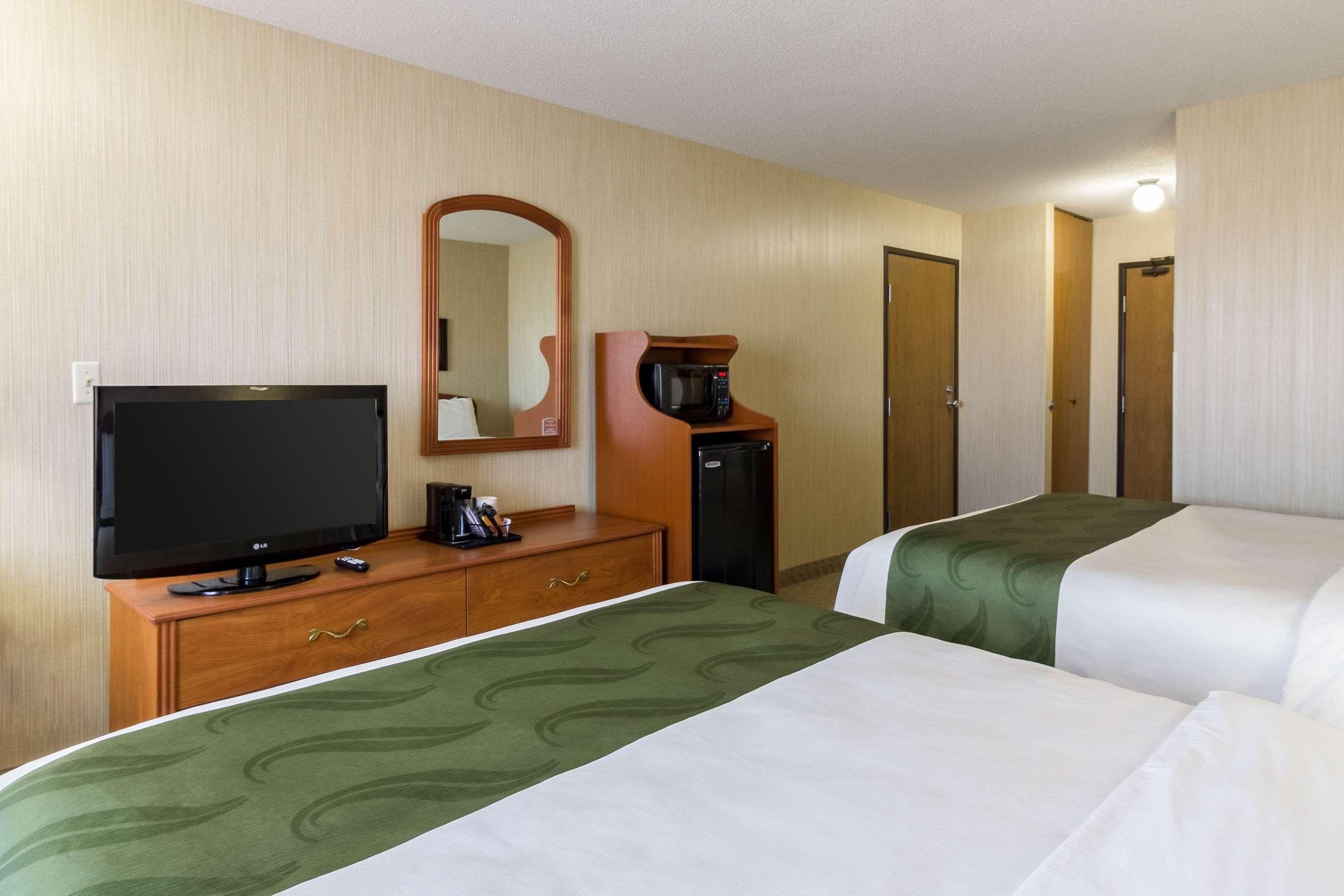 Quality Inn Marshall Mn Near University Экстерьер фото