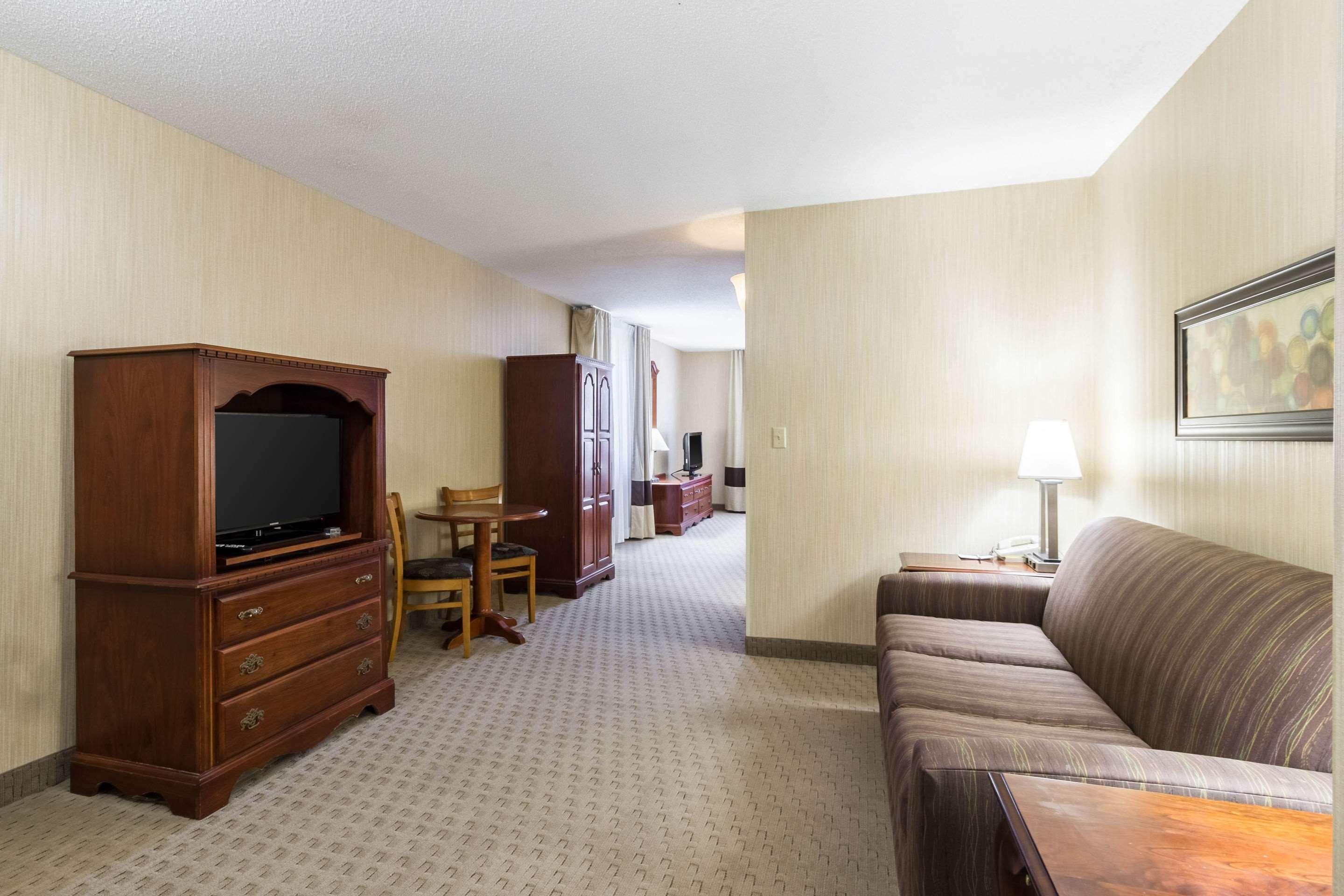 Quality Inn Marshall Mn Near University Экстерьер фото