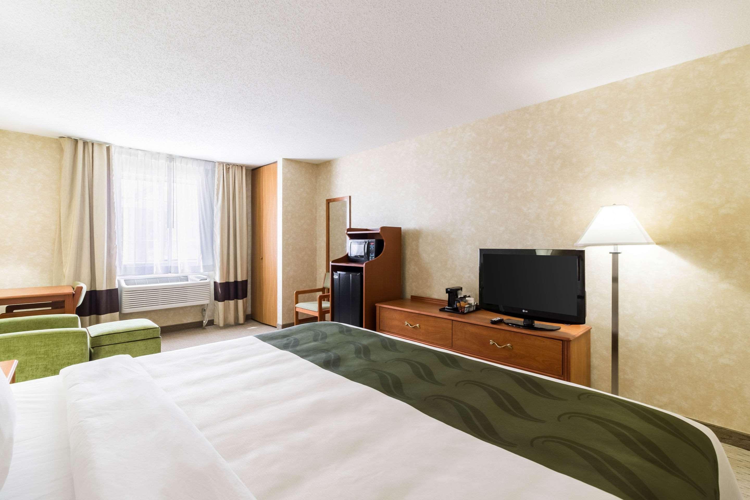 Quality Inn Marshall Mn Near University Экстерьер фото